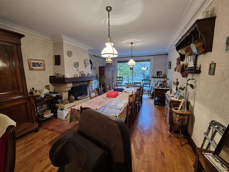 Maison - 95 m² - 5 pièces