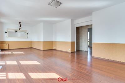 Appartement - 97 m² - 4 pièces