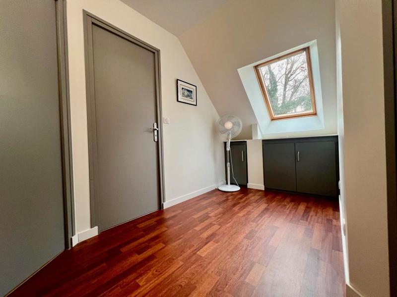 Maison - 85 m² - 5 pièces