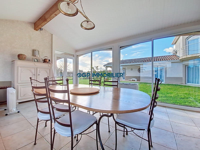 Maison - 160 m² - 4 pièces