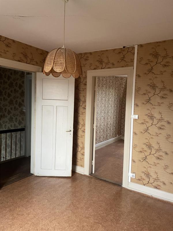 Maison - 93 m² - 5 pièces