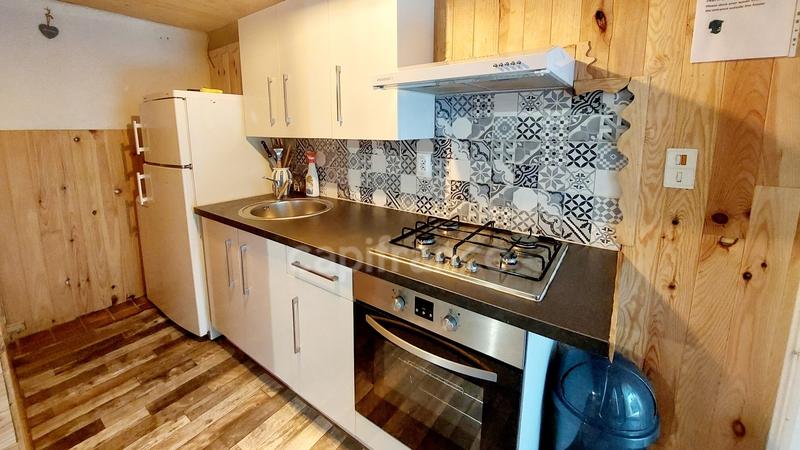 Maison - 222 m² - 8 pièces