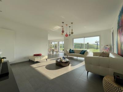 Villa - 183 m² - 5 pièces