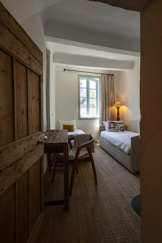 Maison - 450 m² - 12 pièces