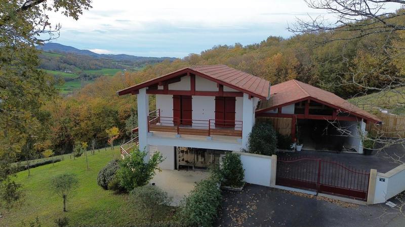 Maison - 121 m² - 4 pièces