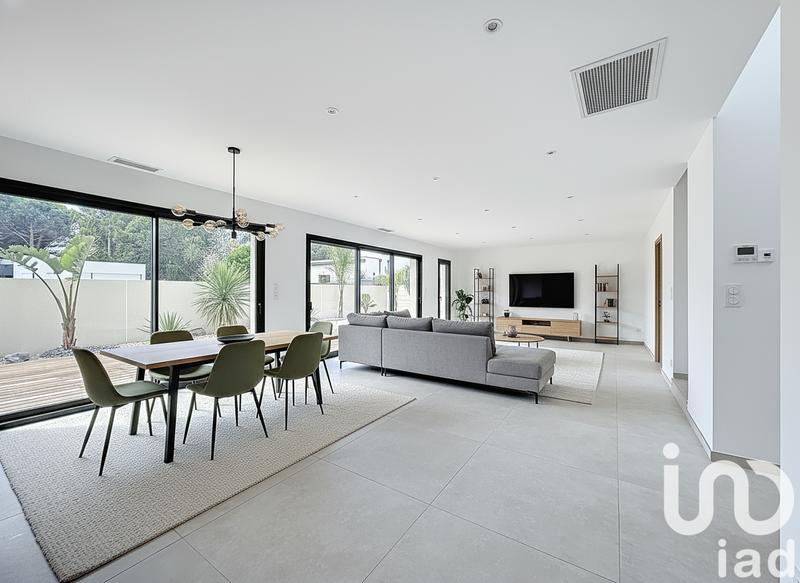 Maison - 120 m² - 5 pièces