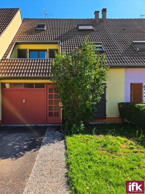 Maison - 104 m² - 6 pièces