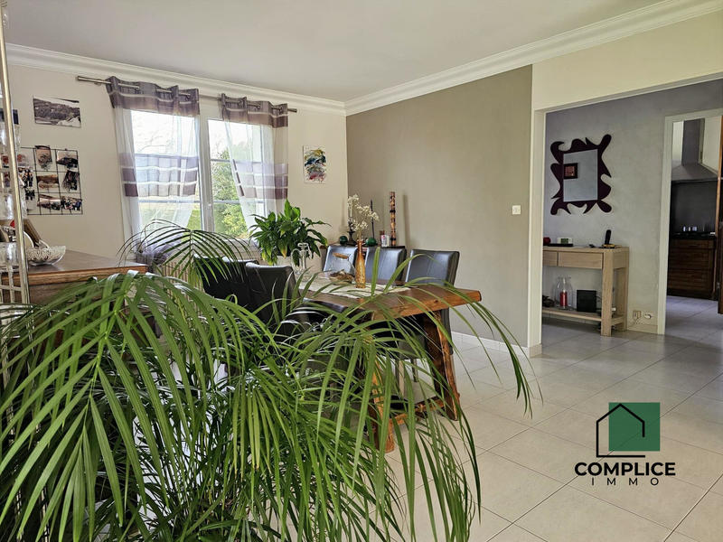 Maison traditionnelle - 152 m² - 5 pièces