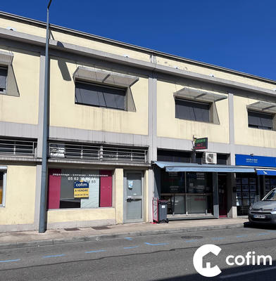Local commercial - 97 m²