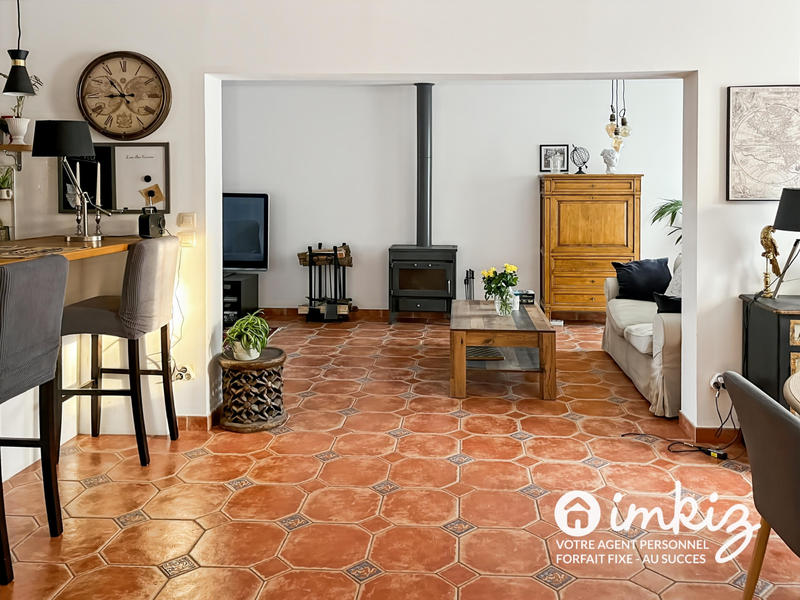 Maison - 228 m² - 8 pièces