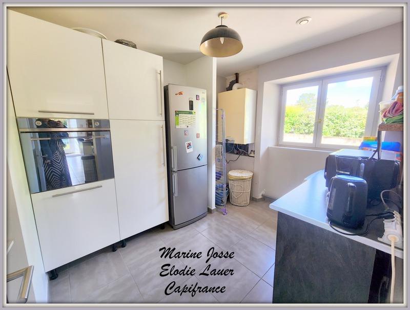Maison - 230 m² - 7 pièces