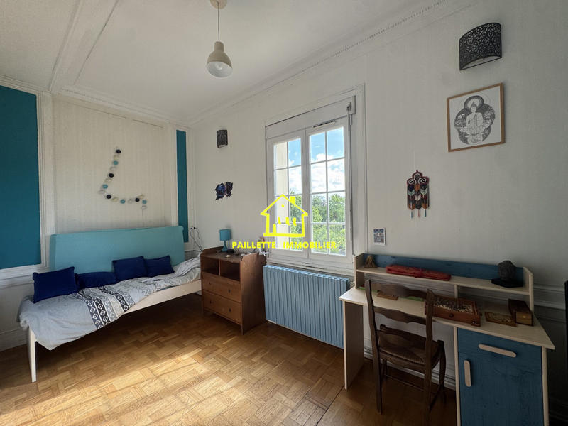 Maison - 297 m² - 9 pièces