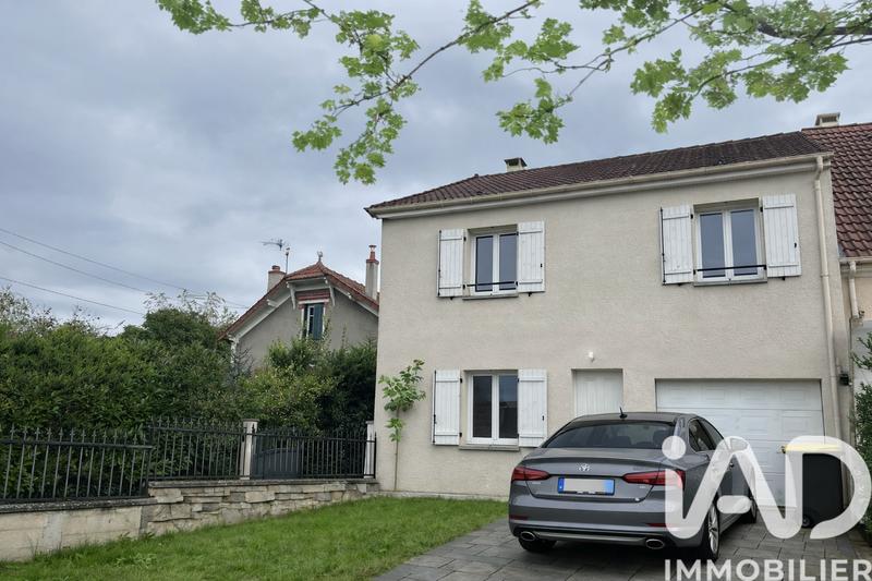 Maison - 92 m² - 6 pièces