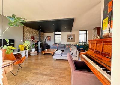 Maison - 193 m² - 8 pièces