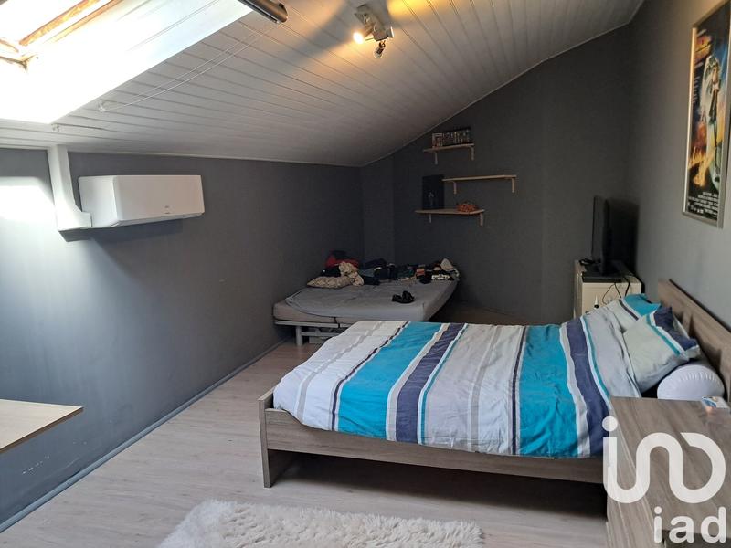 Maison - 240 m² - 6 pièces