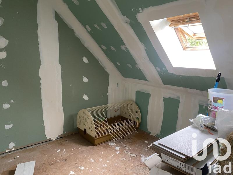 Maison - 99 m² - 5 pièces