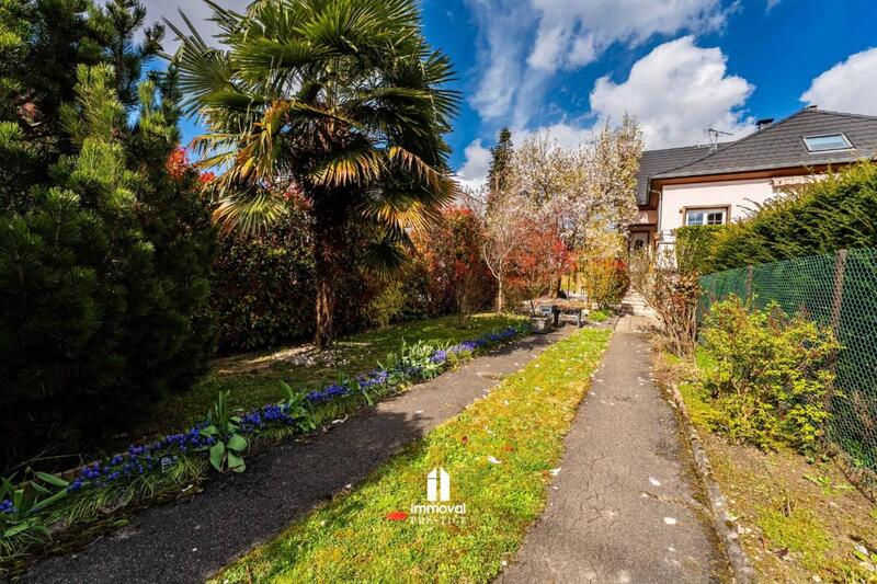 Villa - 274 m² - 6 pièces