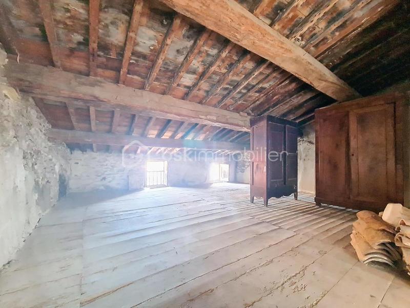 Maison de village - 200 m² - 10 pièces