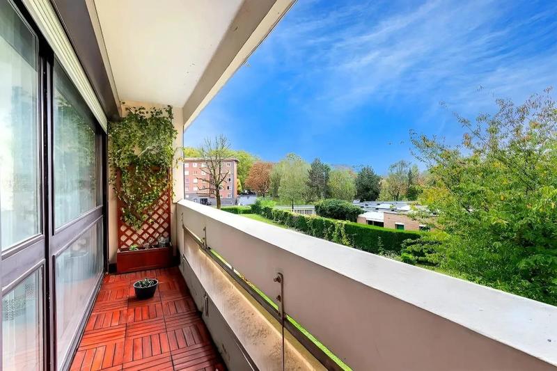 Appartement - 86 m² - 4 pièces