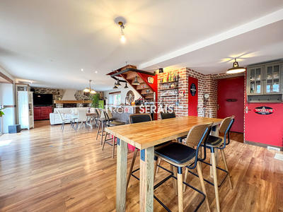 Maison - 187 m² - 5 pièces