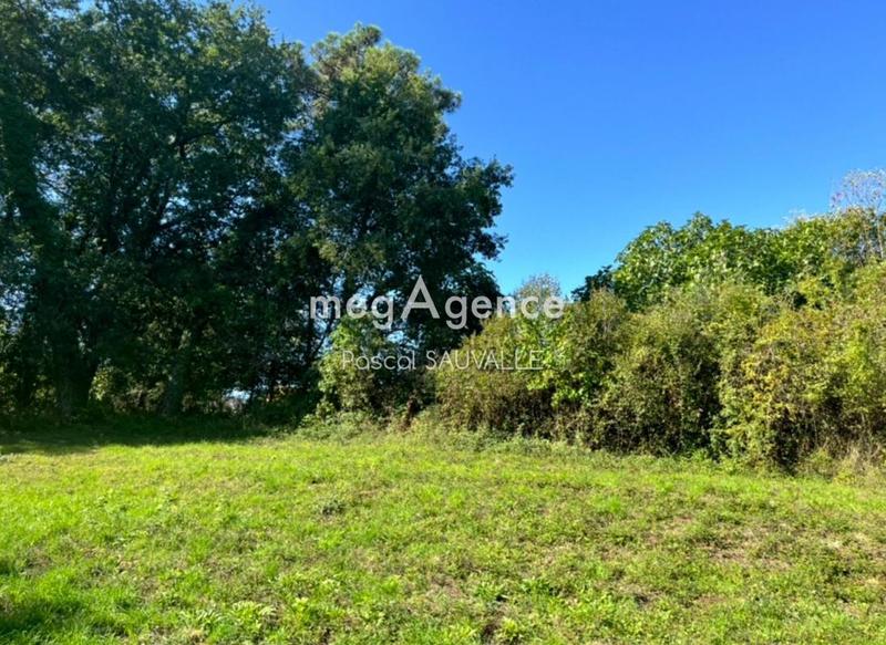 Terrain constructible - 1 516 m²