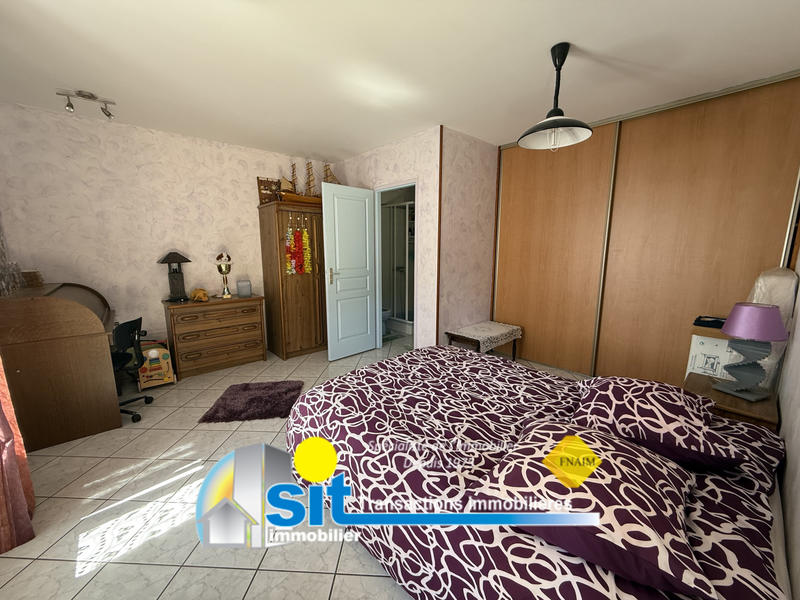 Maison - 198 m² - 7 pièces