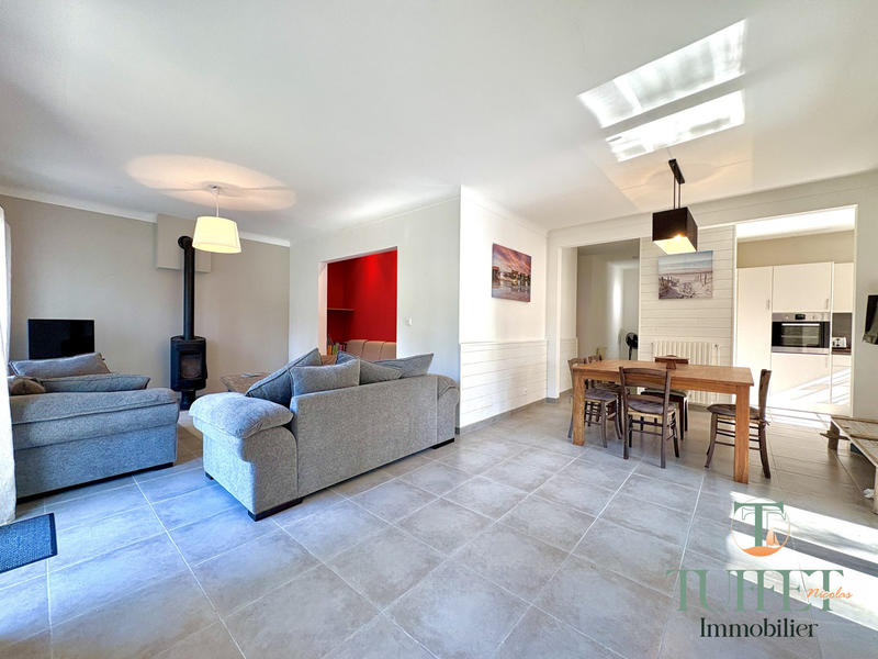 Maison - 93 m² - 4 pièces