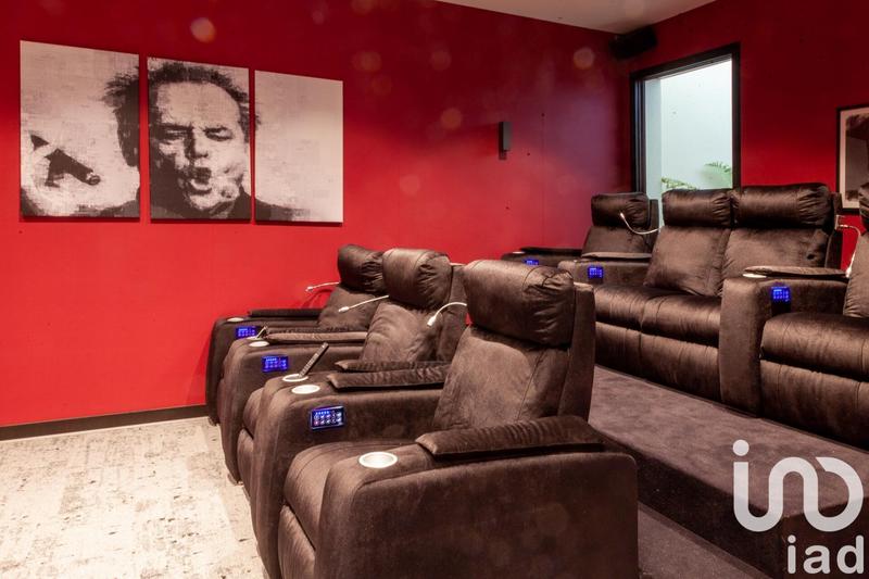 Maison de maîtres - 695 m² - 16 pièces