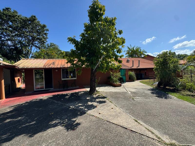 Fonds de commerce - 4 550 m²