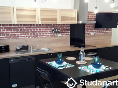 Chambre - 11 m² - 1 pièce