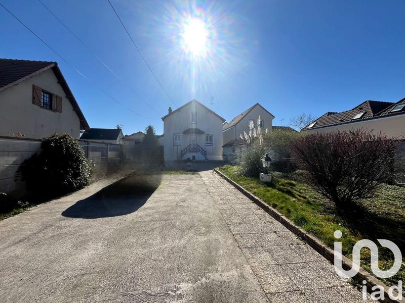 Maison - 99 m² - 6 pièces