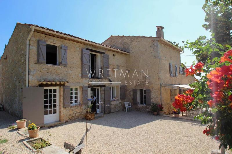 Villa - 168 m² - 6 pièces