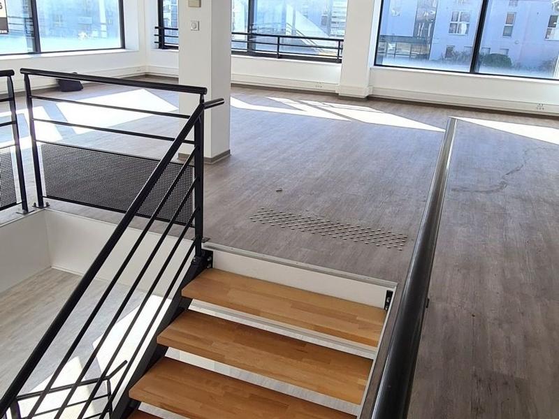 Bureau - 238 m²
