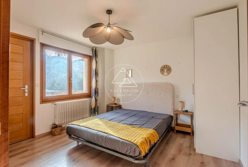 Appartement - 110 m² - 4 pièces