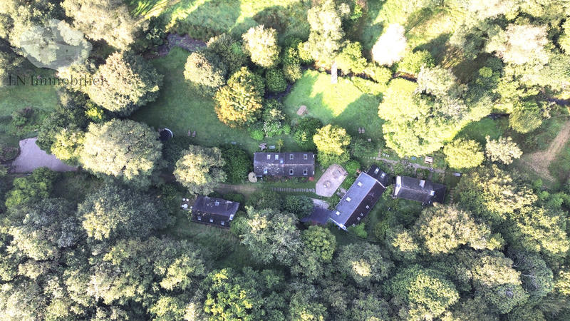 Maison - 239 m² - 16 pièces