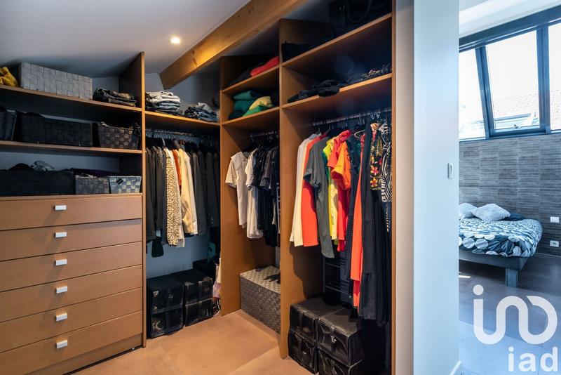 Loft - 136 m² - 4 pièces