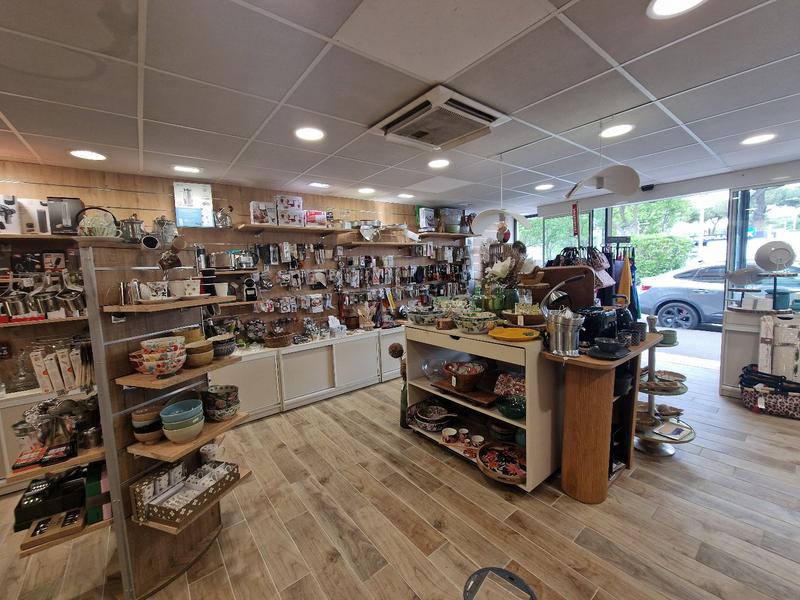 Fonds de commerce - 65 m²