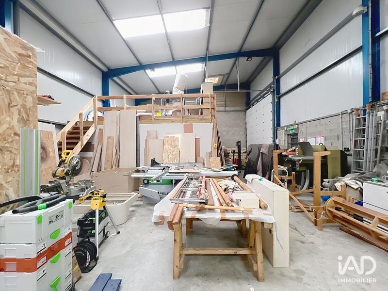 Local commercial - 255 m²