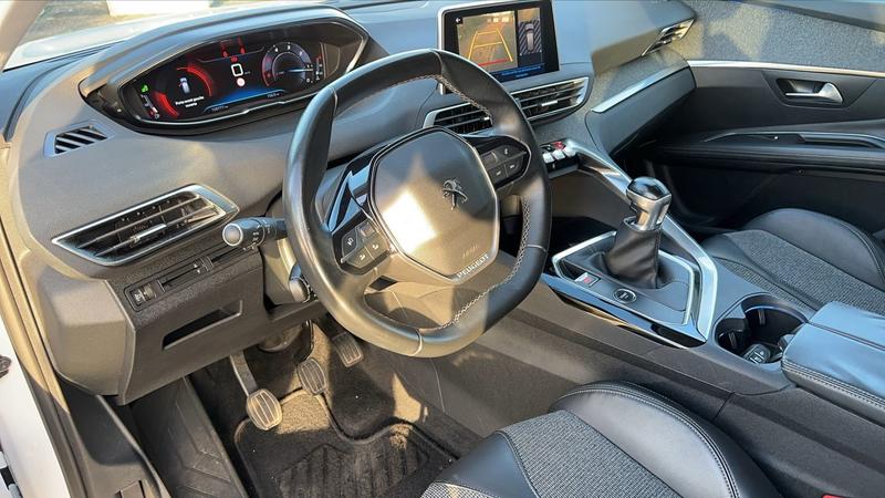 Peugeot 3008 1.5 BlueHDi 130 Allure