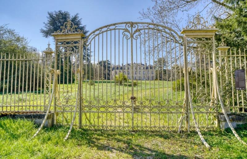 Manoir - 1 850 m² - 30 pièces