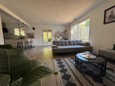 Maison - 160 m² - 5 pièces