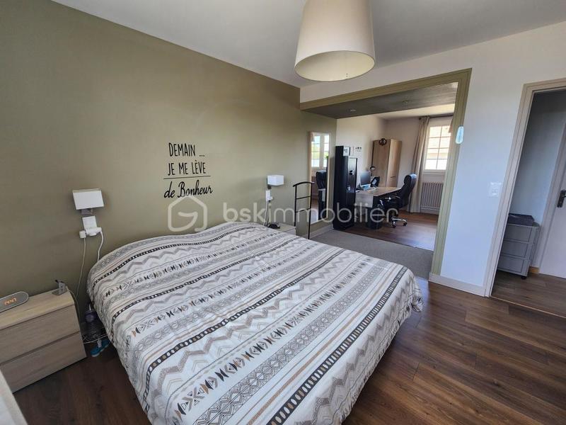 Maison traditionnelle - 138 m² - 6 pièces