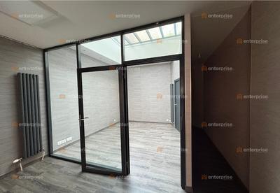 Local commercial - 90 m²