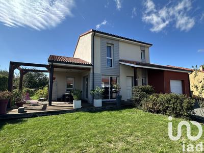 Maison - 105 m² - 5 pièces