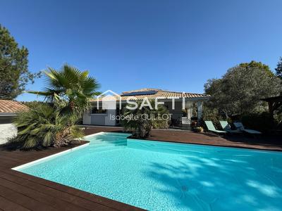 Maison - 240 m² - 7 pièces