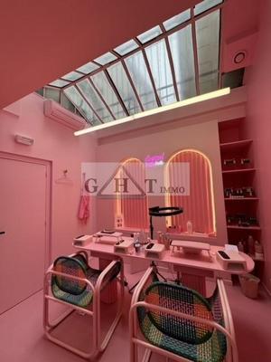 Local commercial - 110 m²