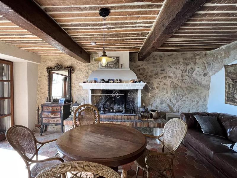 Maison de village - 143 m² - 7 pièces