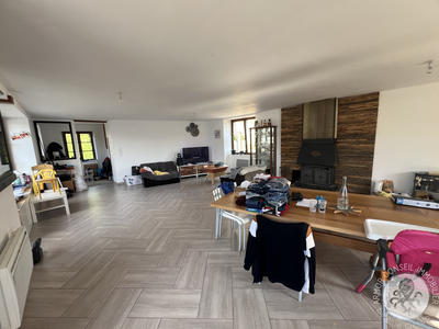 Maison - 134 m² - 10 pièces