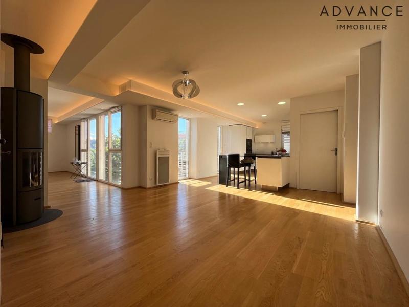 Immeuble - 173 m² - 7 pièces