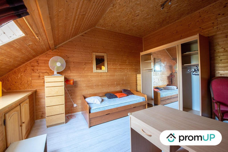 Maison - 400 m² - 12 pièces